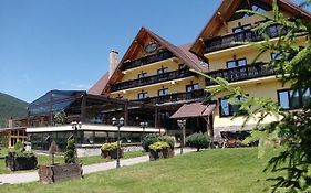 Sf. Petru 4*